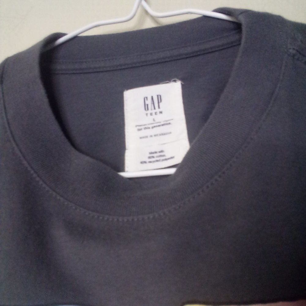 Gap Teen Cropped Shirt Juniors L Short Sleeve MTV Logo Gray - Picture 10 of 13